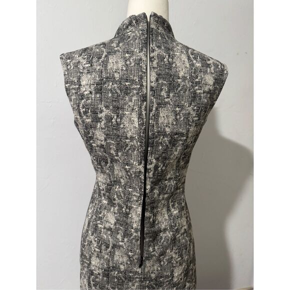 MM Lafleur The Aditi Dress sleeveless crackle sheath 6 - Picture 6 of 9
